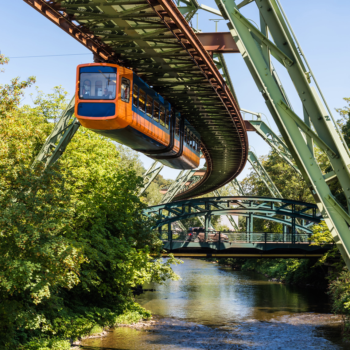 Eat-Happy-Wuppertal-Schwebebahn