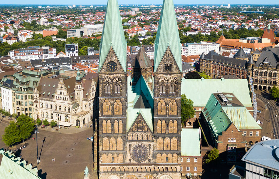 EatHappy-Bremen-Bremer-Dom-Ueberblick-Stadt