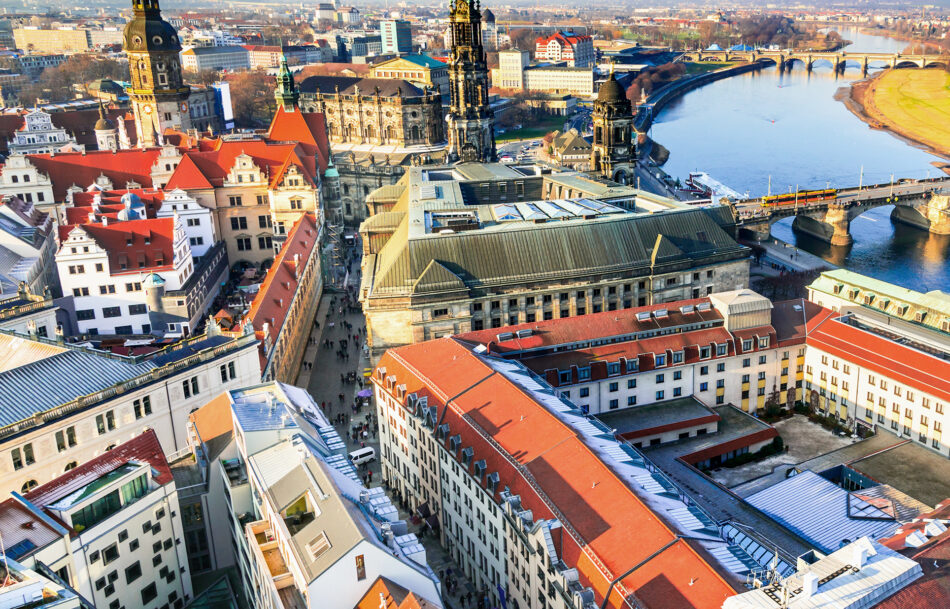 EatHappy-Dresden-Frauenkirche-Hofkirche-Augustus-Bruecke-Blick-ueber-Stadt-1